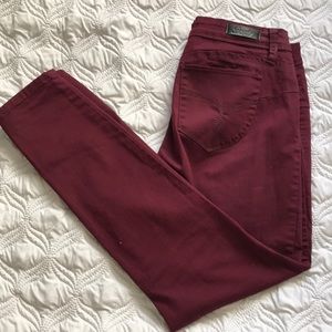 **NWOT** Royalty For Me WannaBettaButt? Jeans